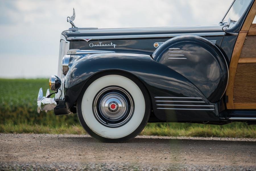 Детали экстерьера Packard 120 Station Wagon by Hercules (1901-1493) 1941 года  (фото 20 из 27)